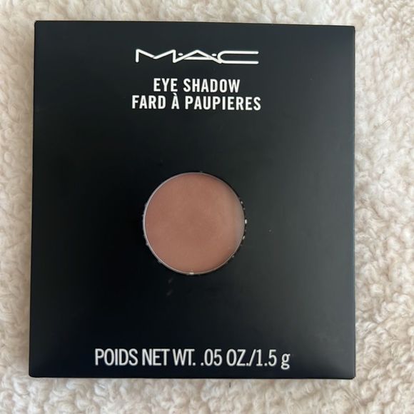 “Royal Rendezvous” Pro Palette Refill MAC Eyeshadow - Picture 4 of 5